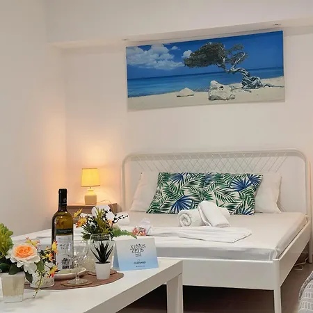 Trikorfo Apartment, 150m From Sandy *