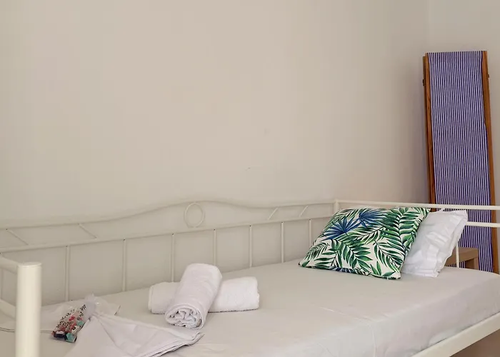 Trikorfo Apartment, 150m From Sandy *