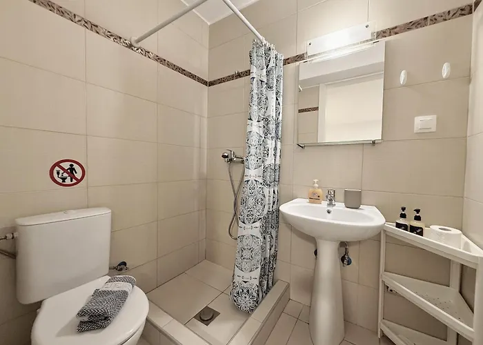 Trikorfo Apartment, 150m From Sandy Psakoudia